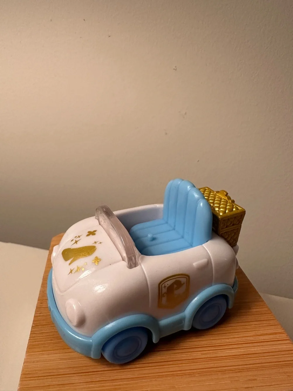 Disney Doorables Cinderella Car